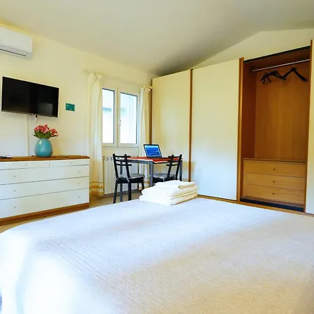 Casaisoladelba Immersa Nel A 80mt Dalla Lacona